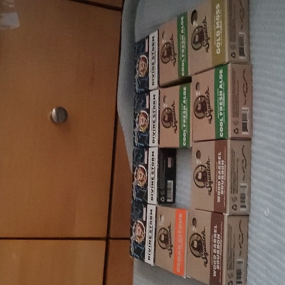 Dr. Squatch Mens Soap 3/$20 - Picture 2 of 4